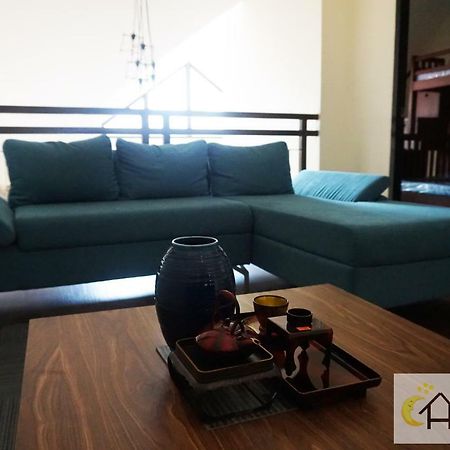 Cozy Penthouse In Tagaytay Appartement Tagaytay City Buitenkant foto