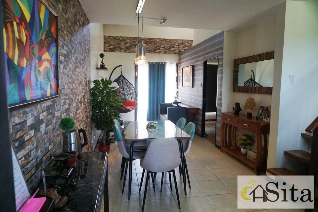 Cozy Penthouse In Tagaytay Appartement Tagaytay City Buitenkant foto