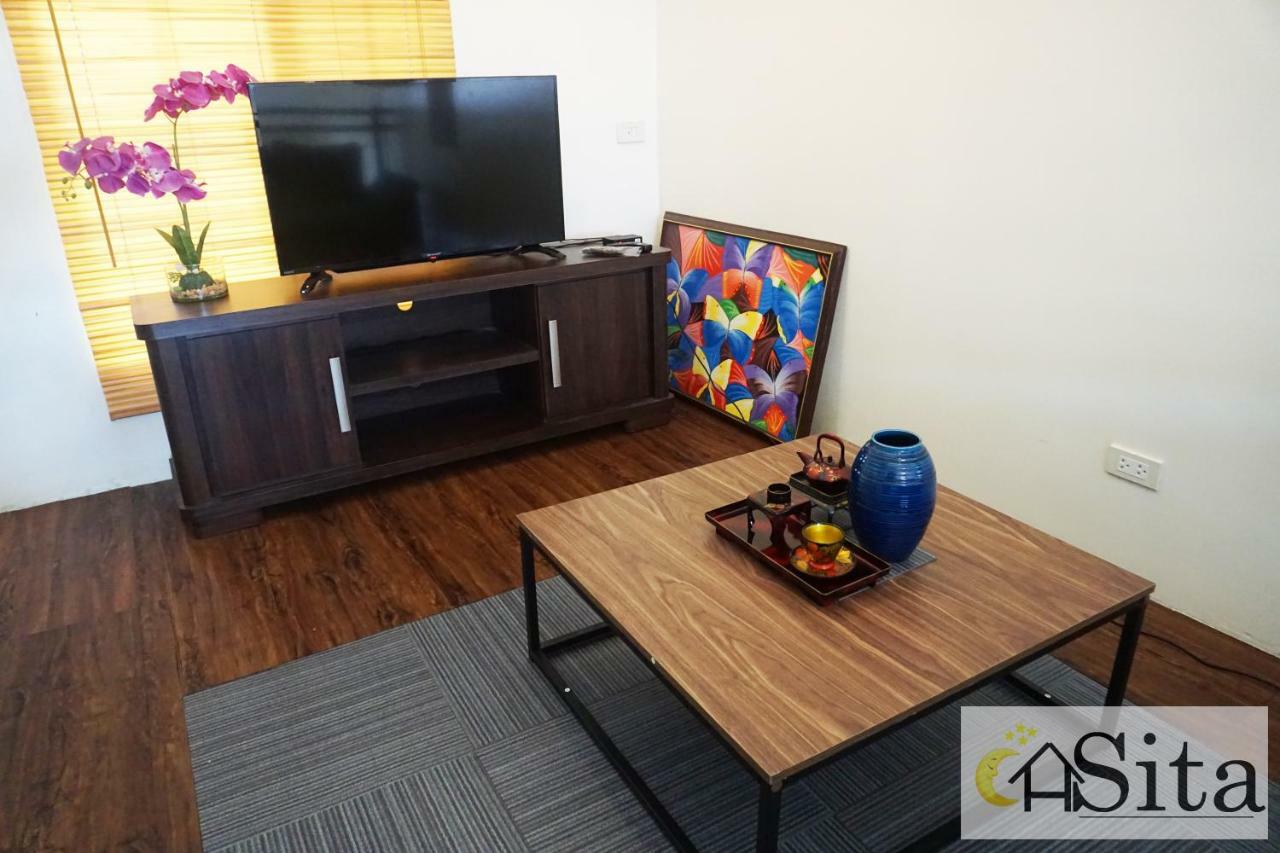 Cozy Penthouse In Tagaytay Appartement Tagaytay City Buitenkant foto
