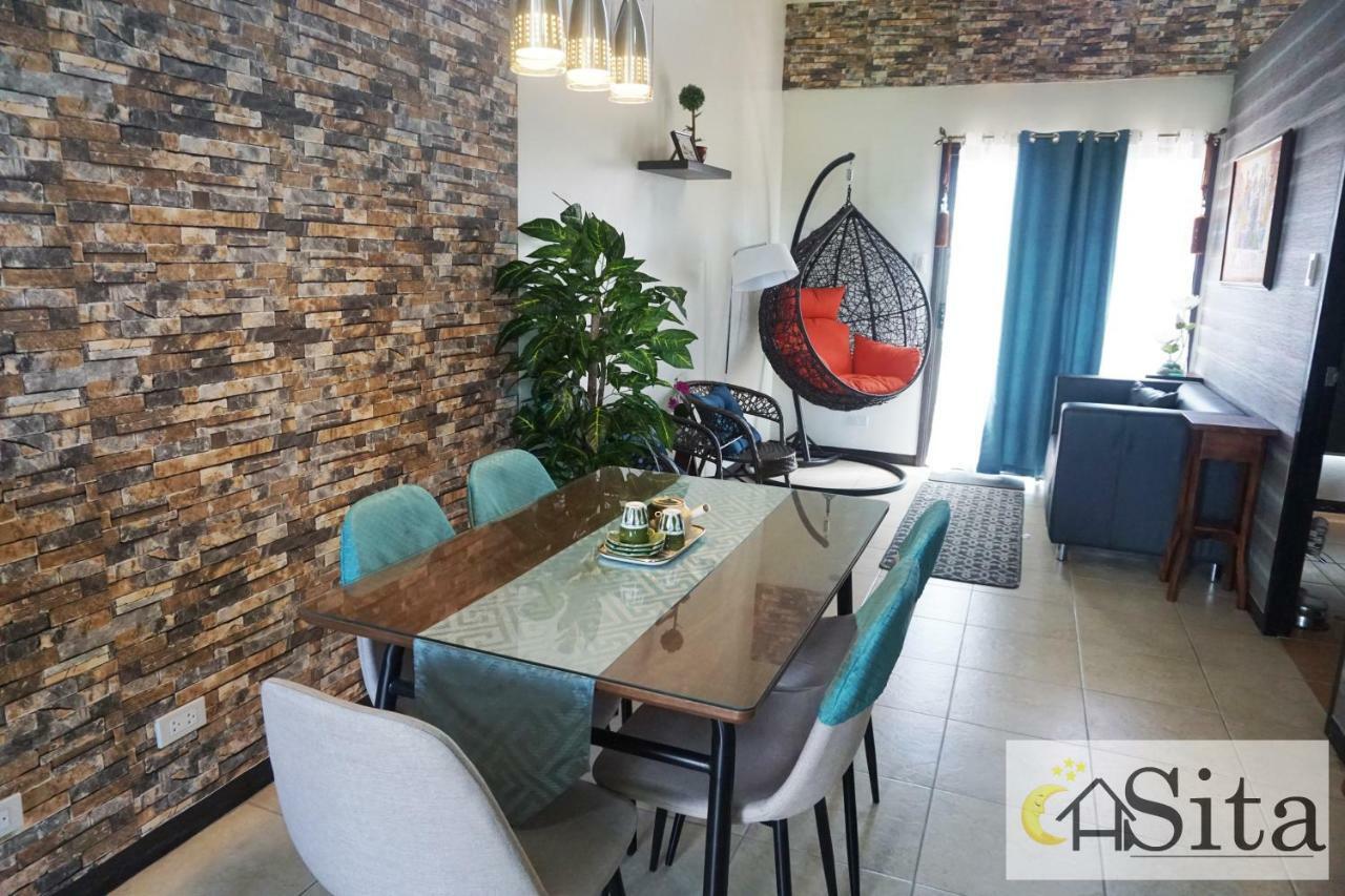 Cozy Penthouse In Tagaytay Appartement Tagaytay City Buitenkant foto
